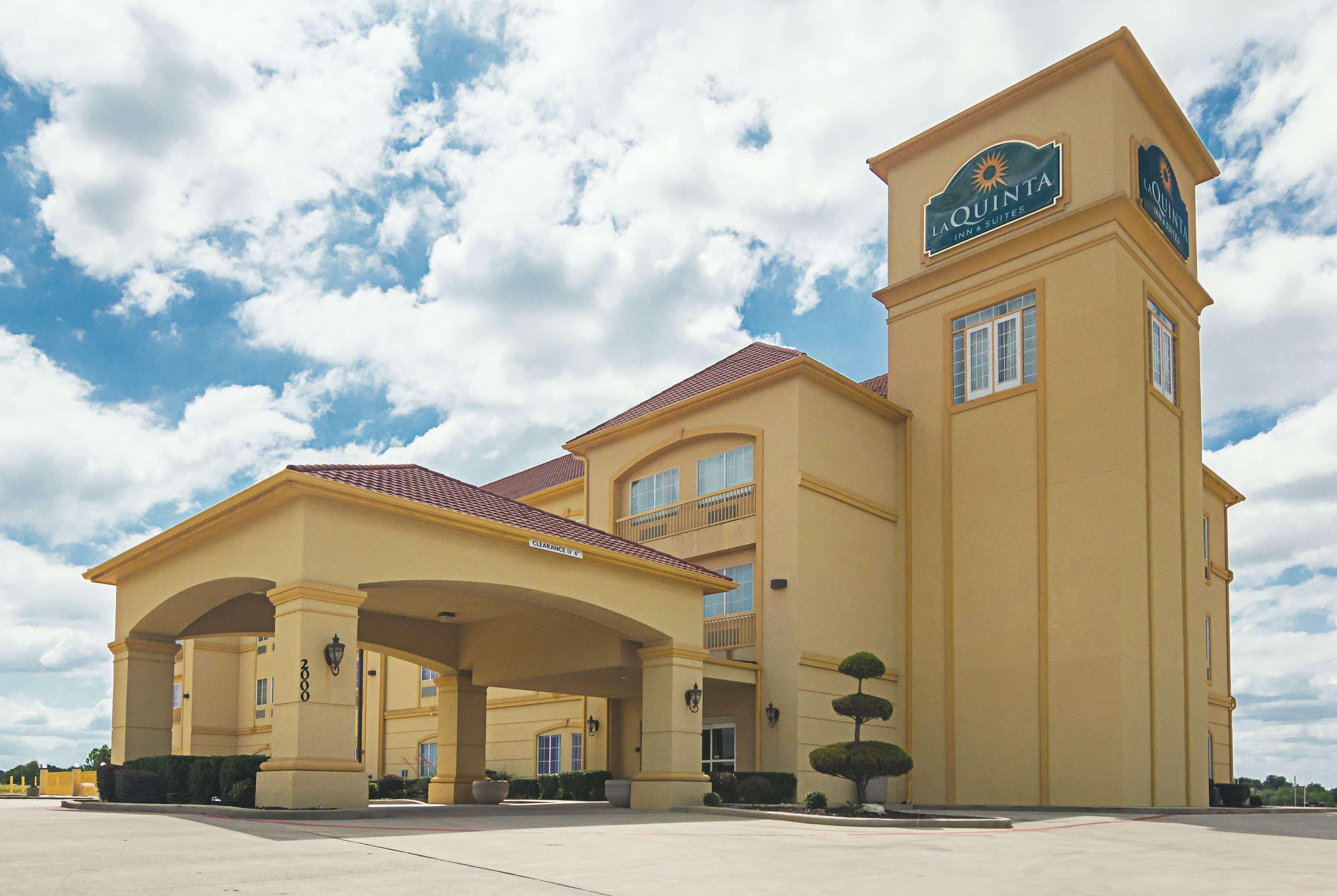 Hotel La Quinta By Wyndham Bridgeport Extérieur photo